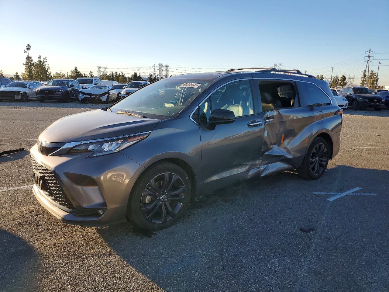 TOYOTA SIENNA 2022