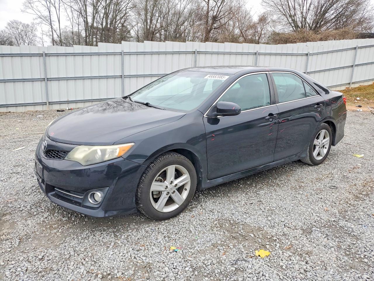 TOYOTA CAMRY 2014