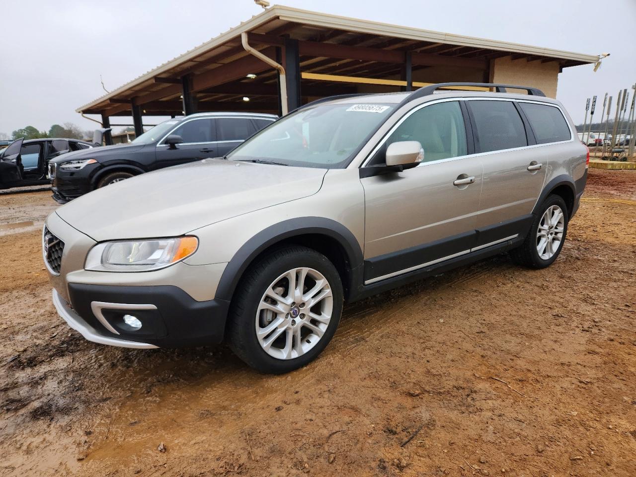 VOLVO XC70 2016
