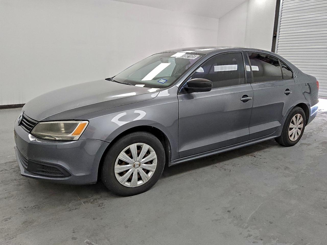 VOLKSWAGEN JETTA BASE 2014