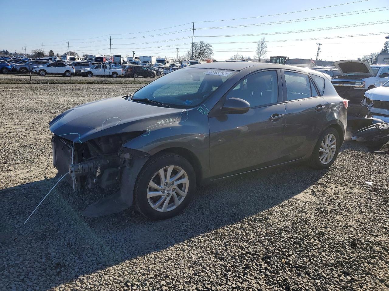 MAZDA 3 2012