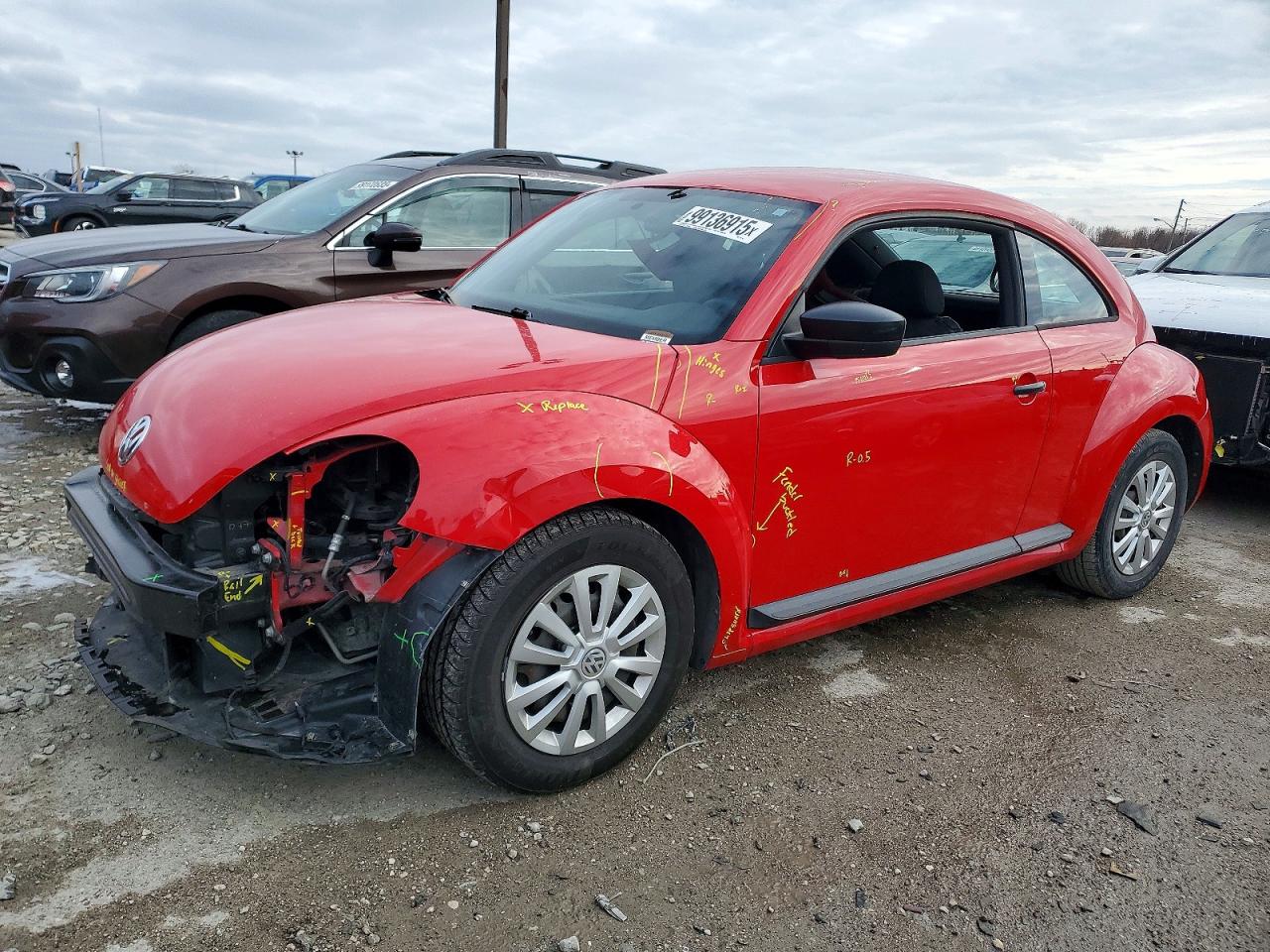 VOLKSWAGEN BEETLE 2013
