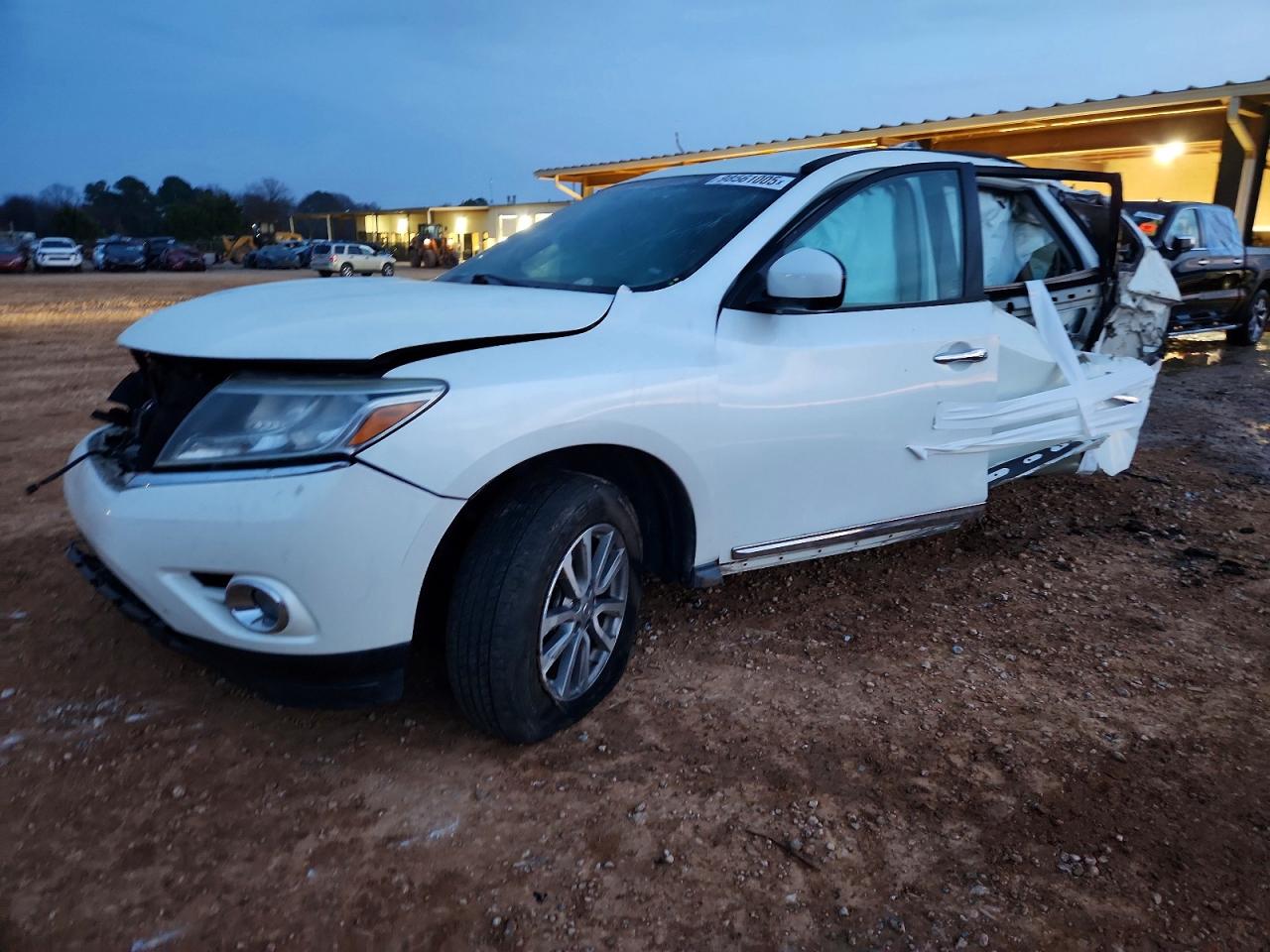 NISSAN PATHFINDER 2015