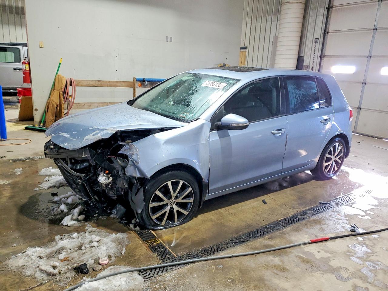 VOLKSWAGEN GOLF 2010