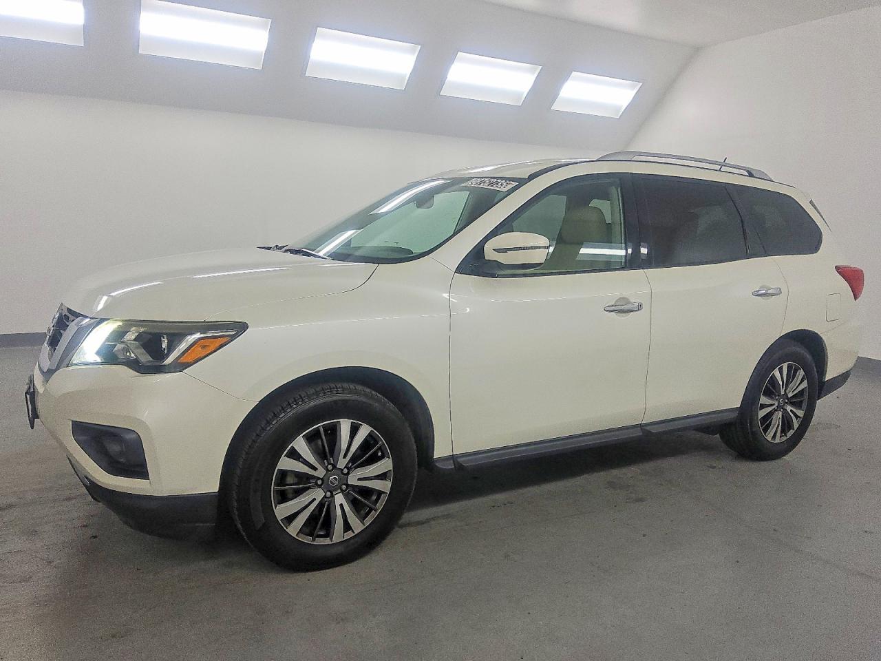 NISSAN PATHFINDER 2018