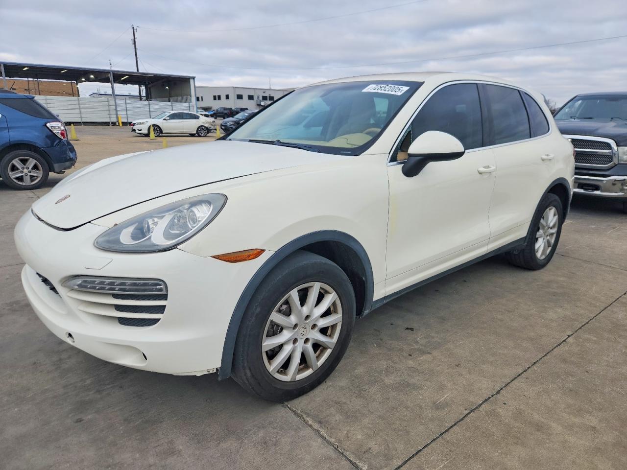 PORSCHE CAYENNE 2012