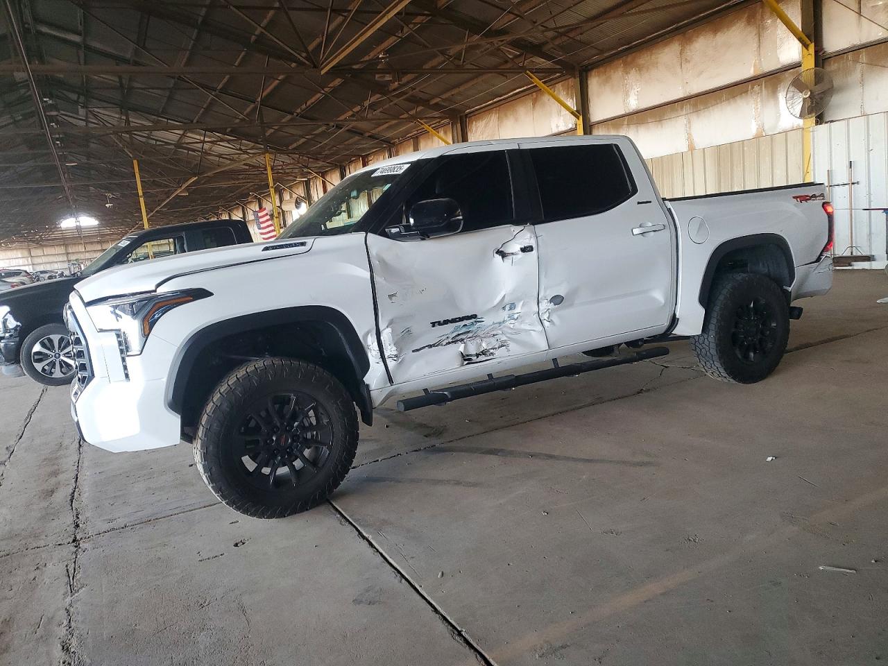 TOYOTA TUNDRA 2025