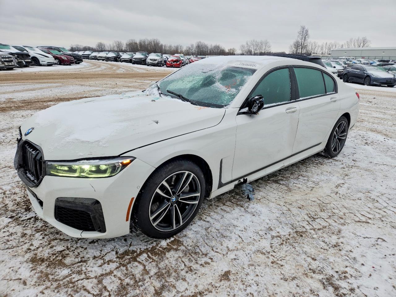 BMW 750 2022