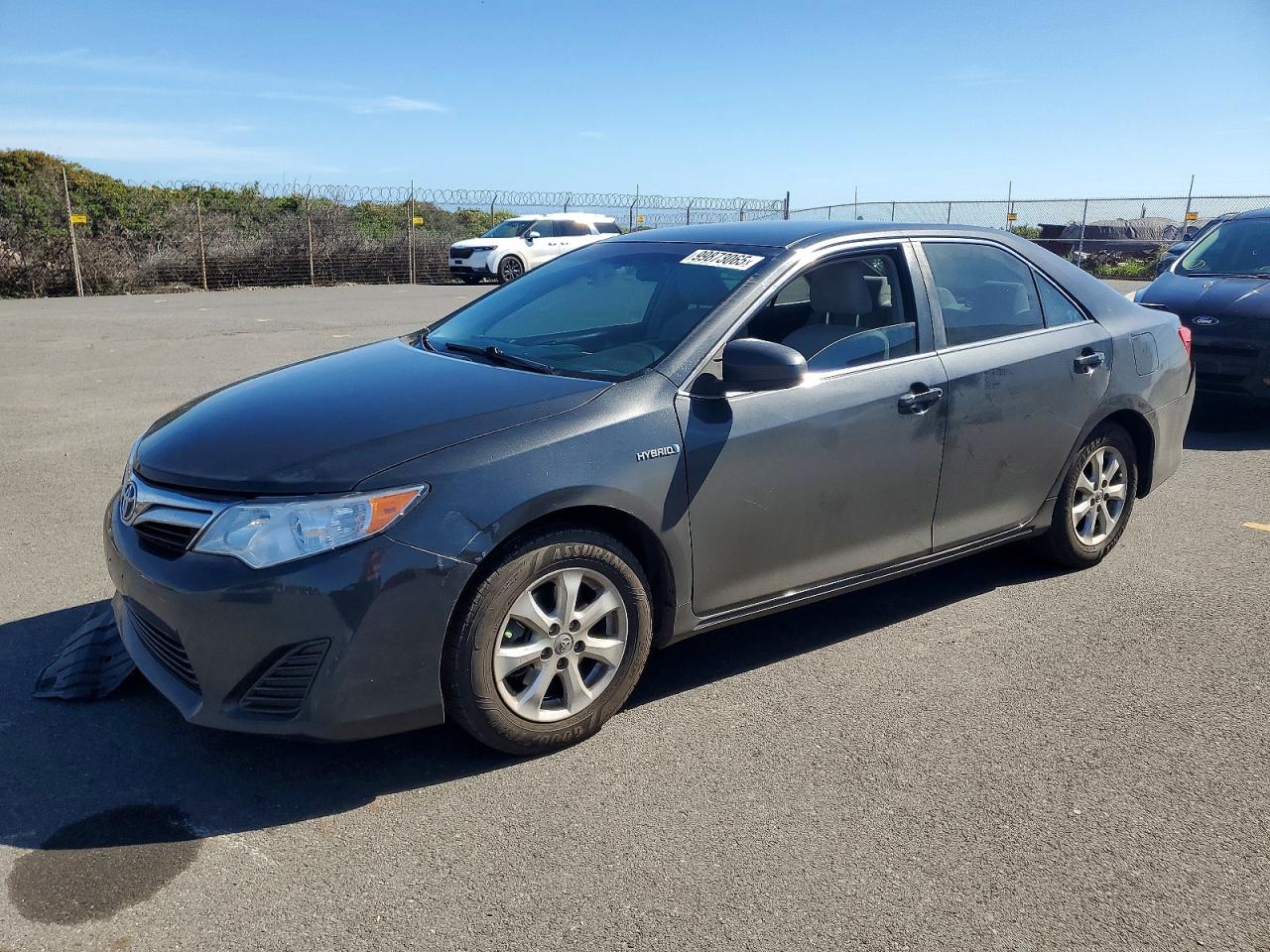 TOYOTA CAMRY 2013