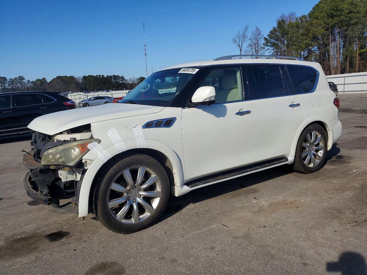 INFINITI QX56 2011