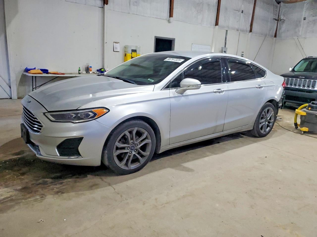 FORD FUSION 2019