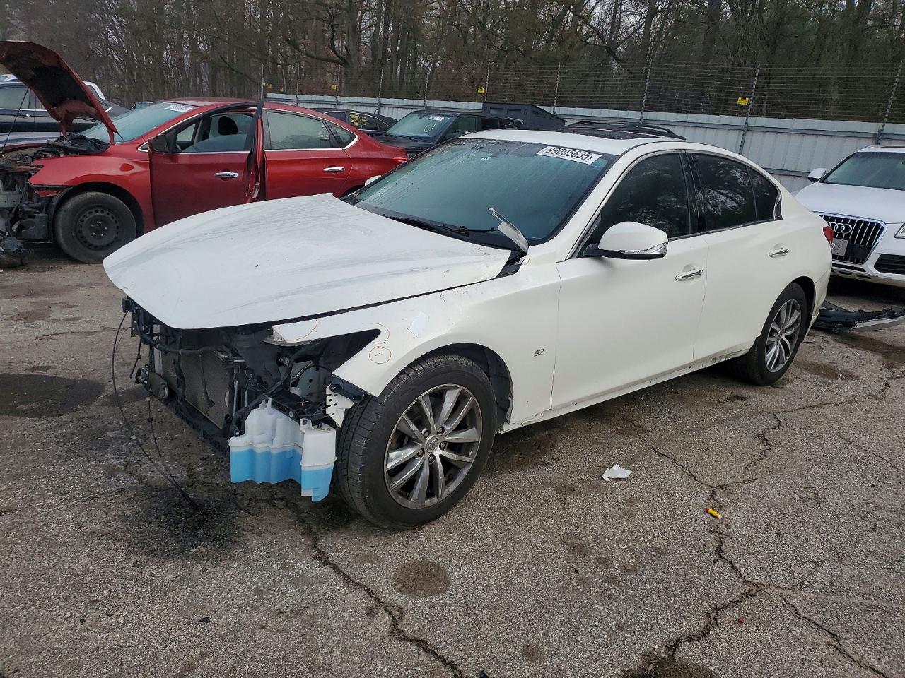 INFINITI Q50 2015
