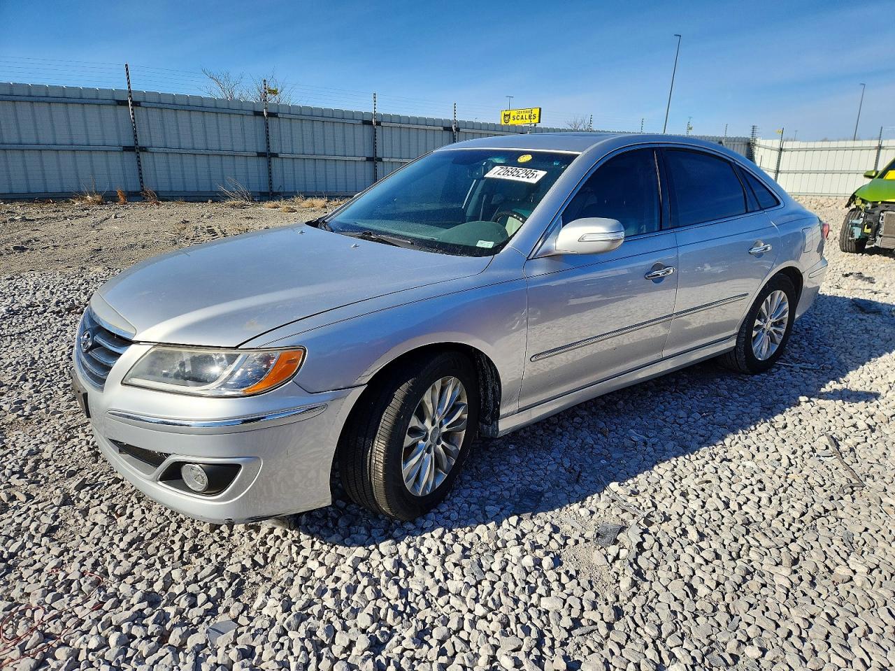 HYUNDAI AZERA 2011