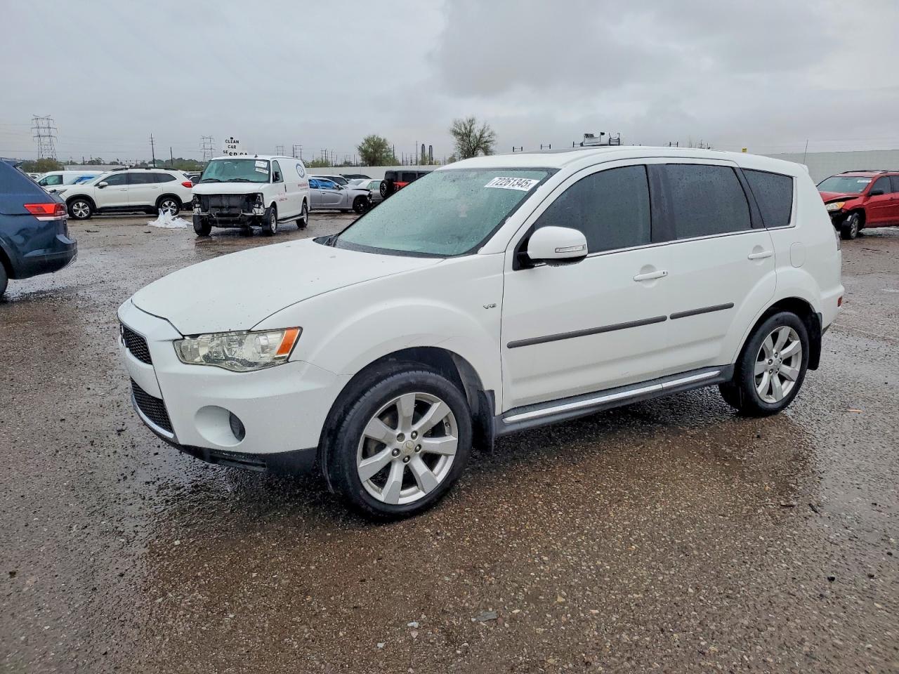 MITSUBISHI OUTLANDER 2012