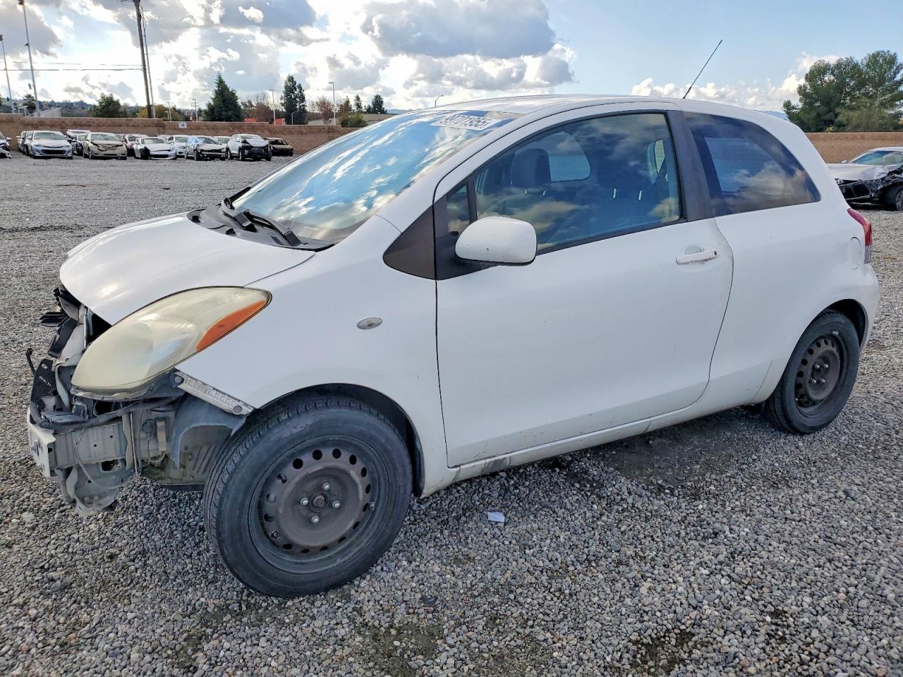 TOYOTA YARIS 2011