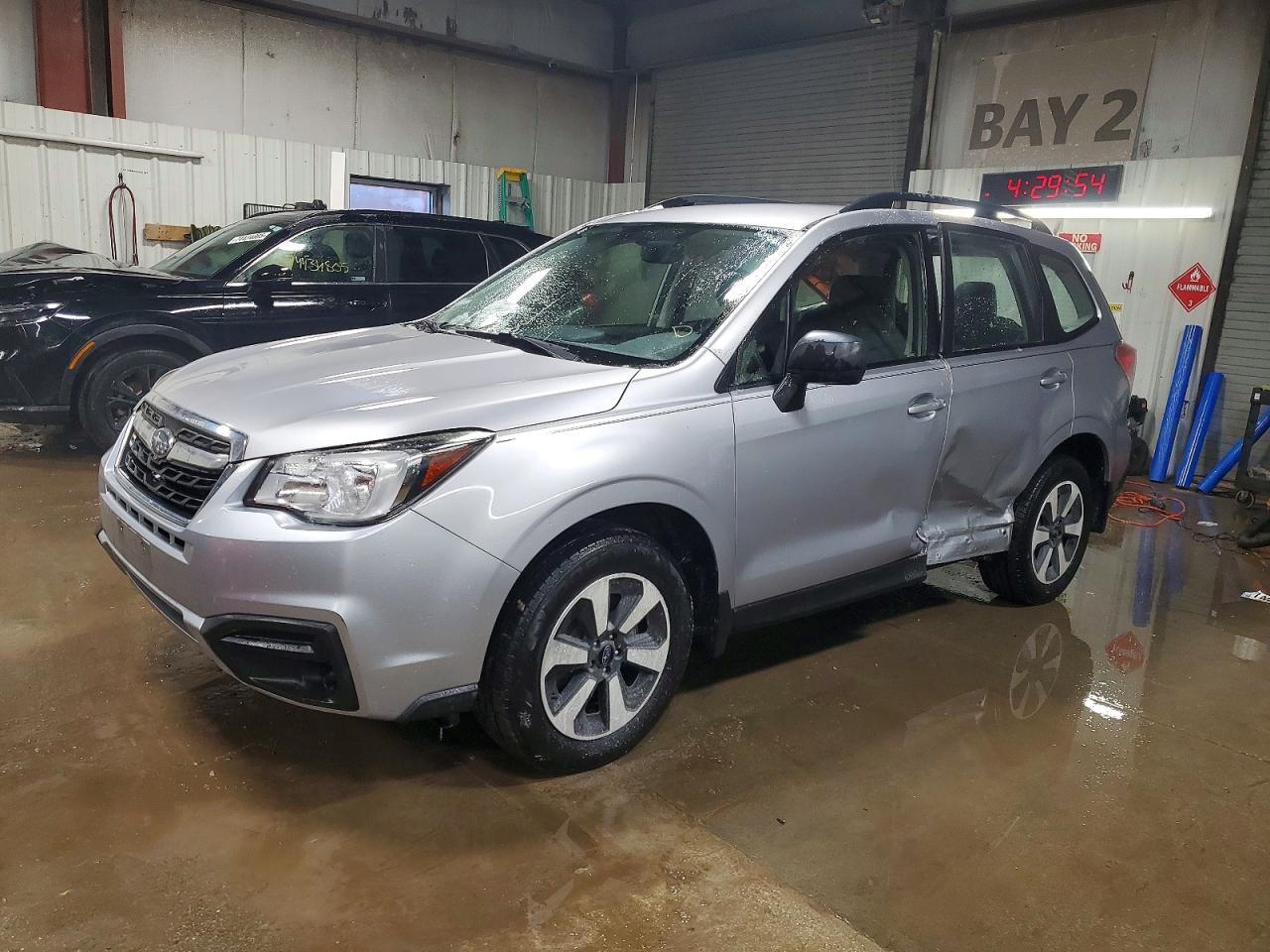 SUBARU FORESTER 2017
