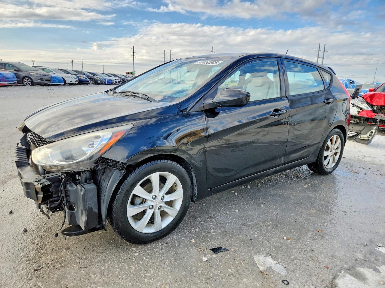 HYUNDAI ACCENT 2012