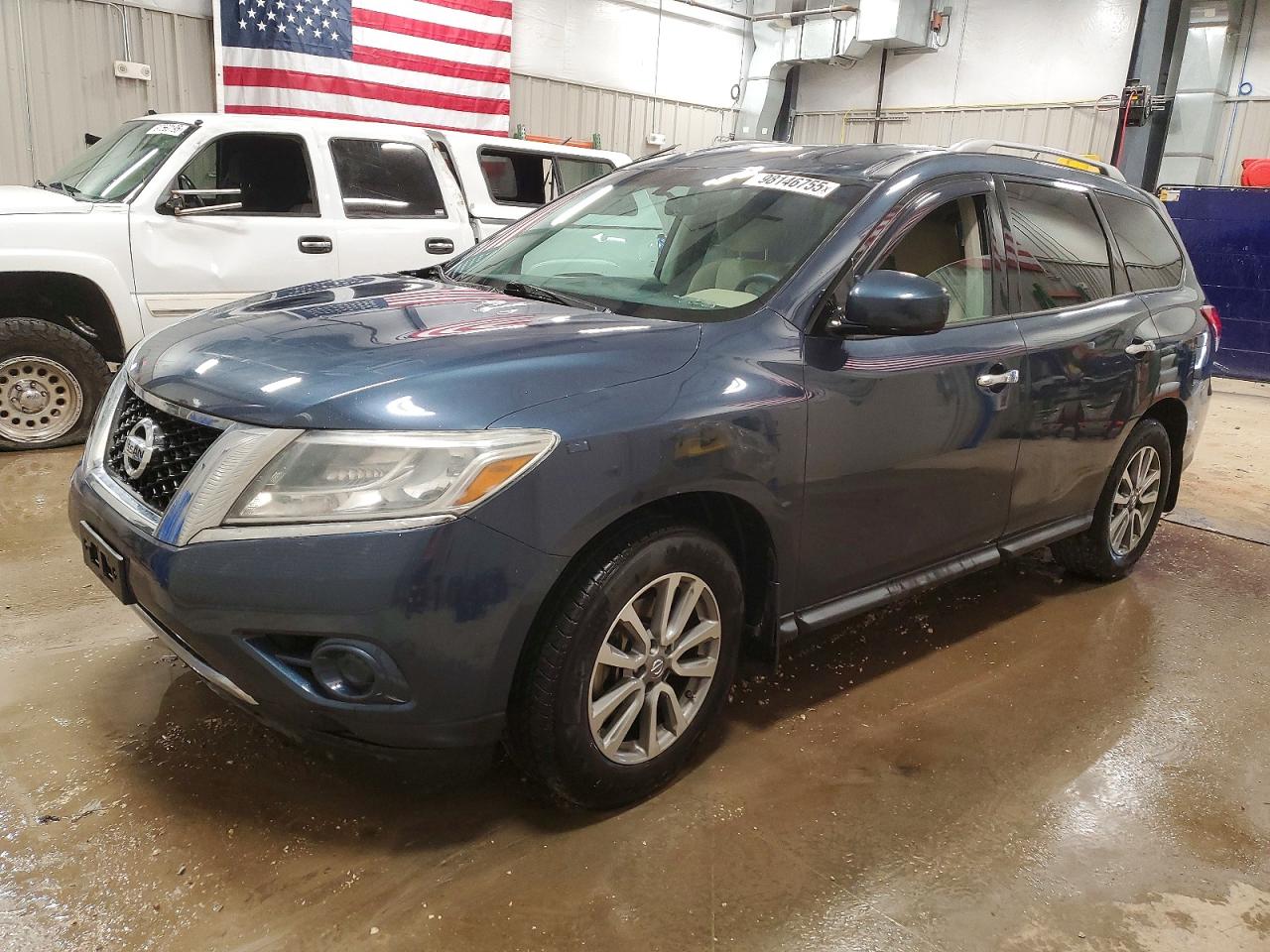 NISSAN PATHFINDER 2016