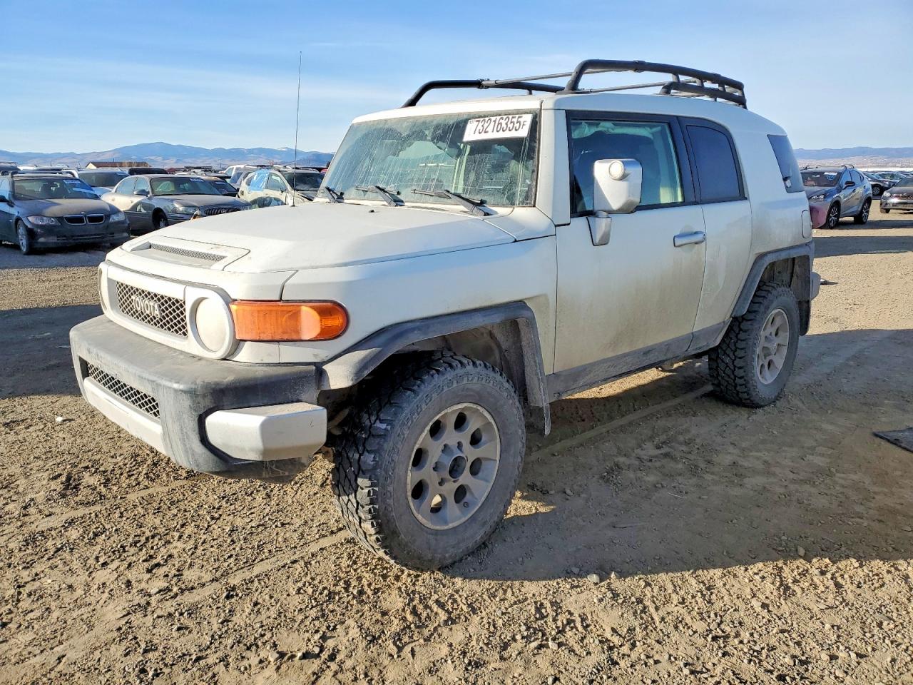 TOYOTA FJ CRUISER 2012