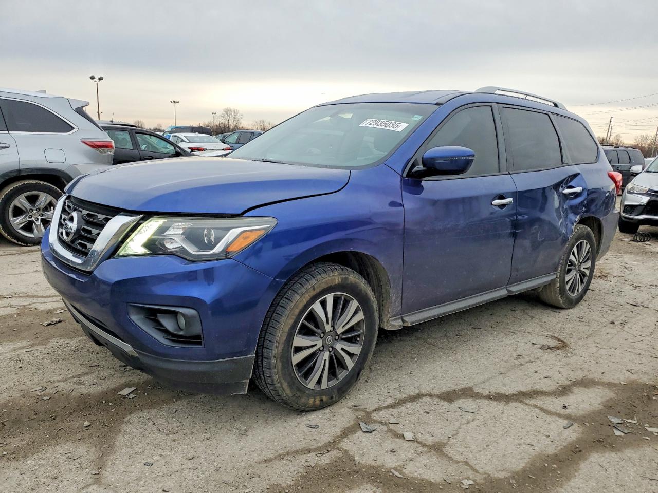 NISSAN PATHFINDER 2017