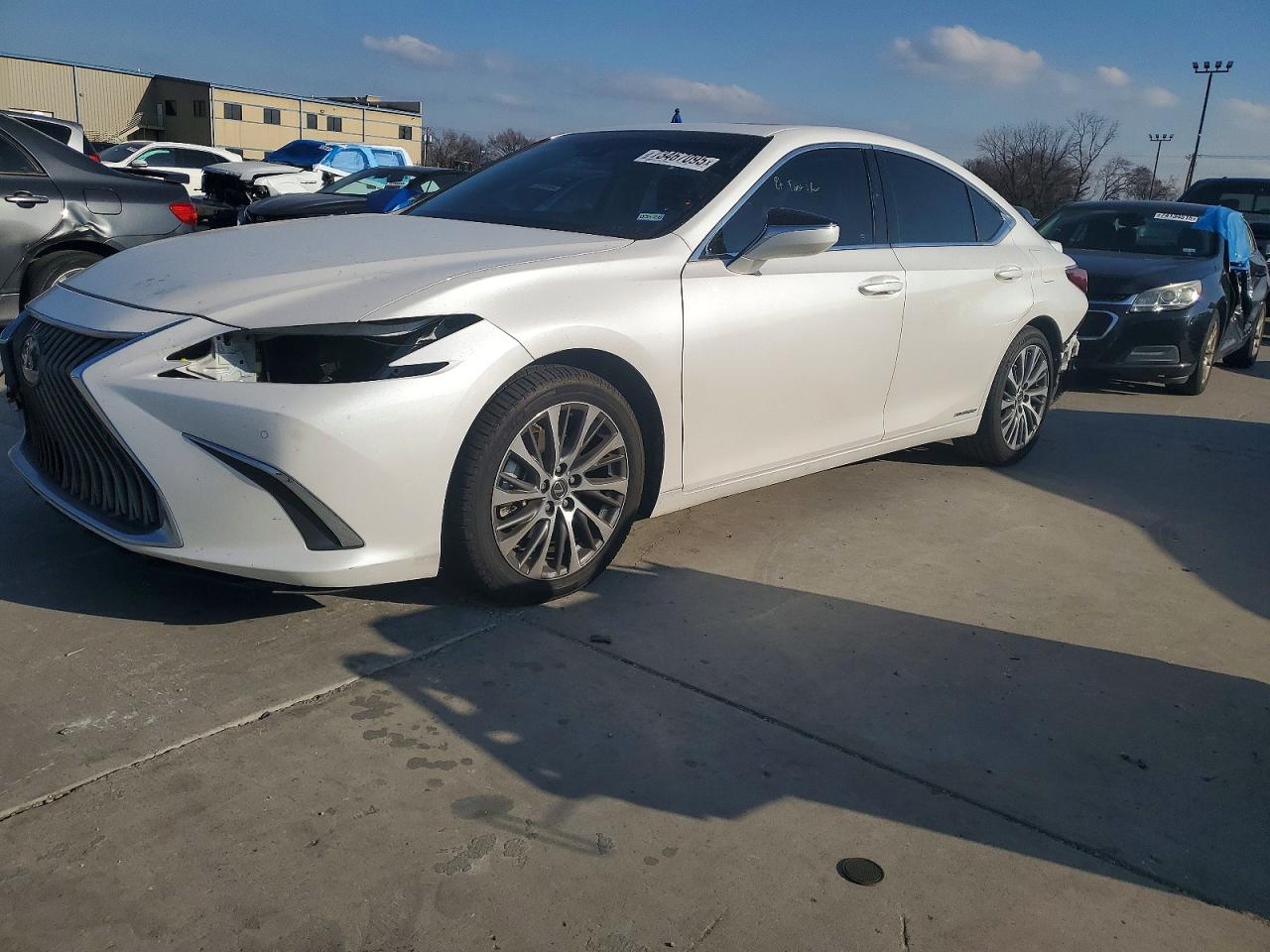 LEXUS ES 2020