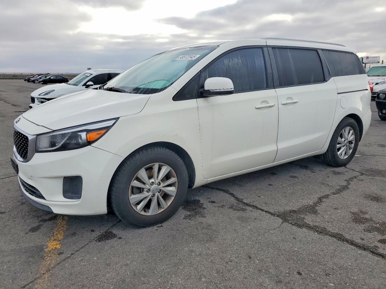 KIA SEDONA 2016