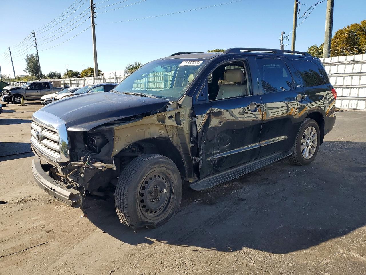 TOYOTA SEQUOIA PL 2013