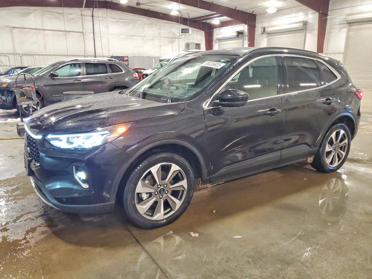 FORD ESCAPE 2023