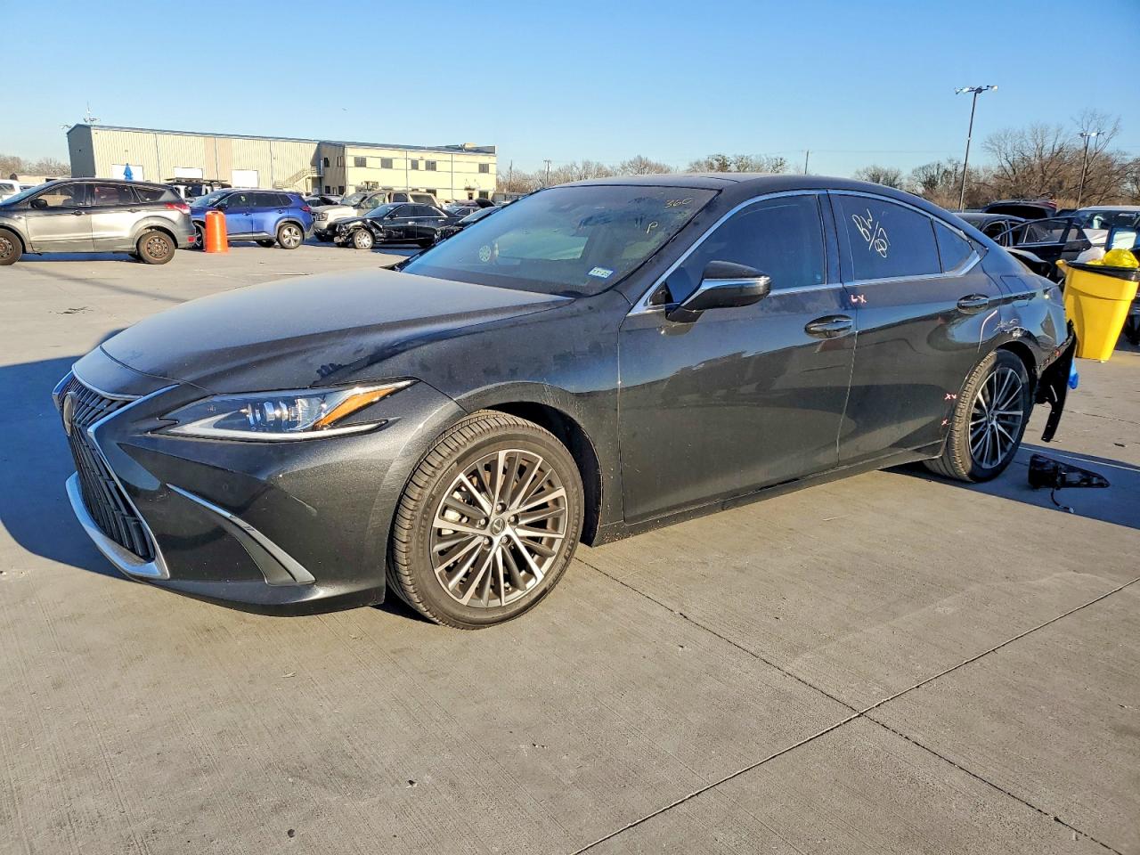 LEXUS ES 2023