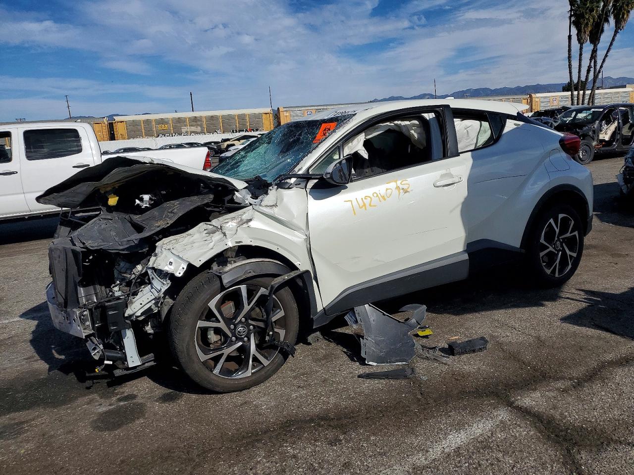 TOYOTA C-HR 2018
