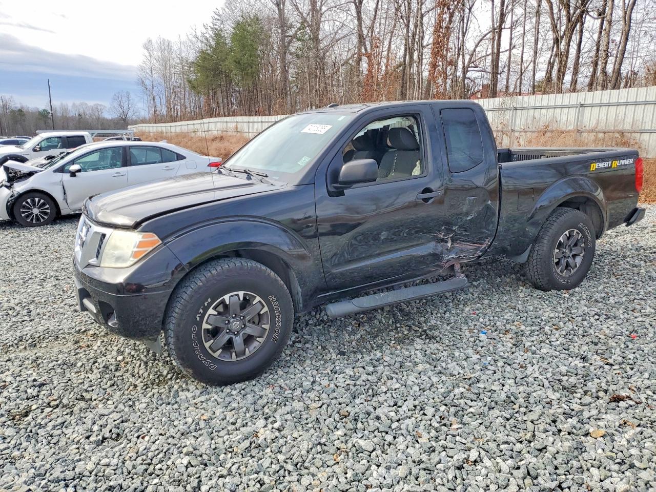 NISSAN FRONTIER 2014