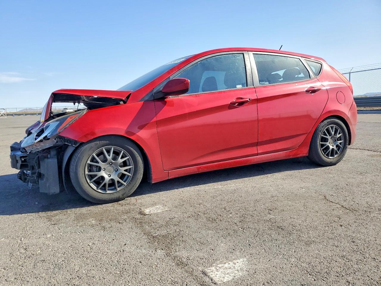 HYUNDAI ACCENT 2012