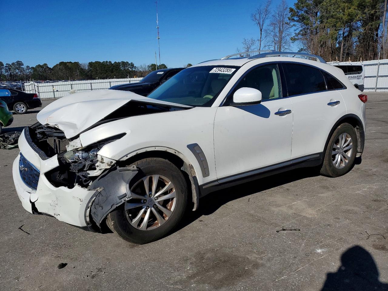 INFINITI FX35 2010