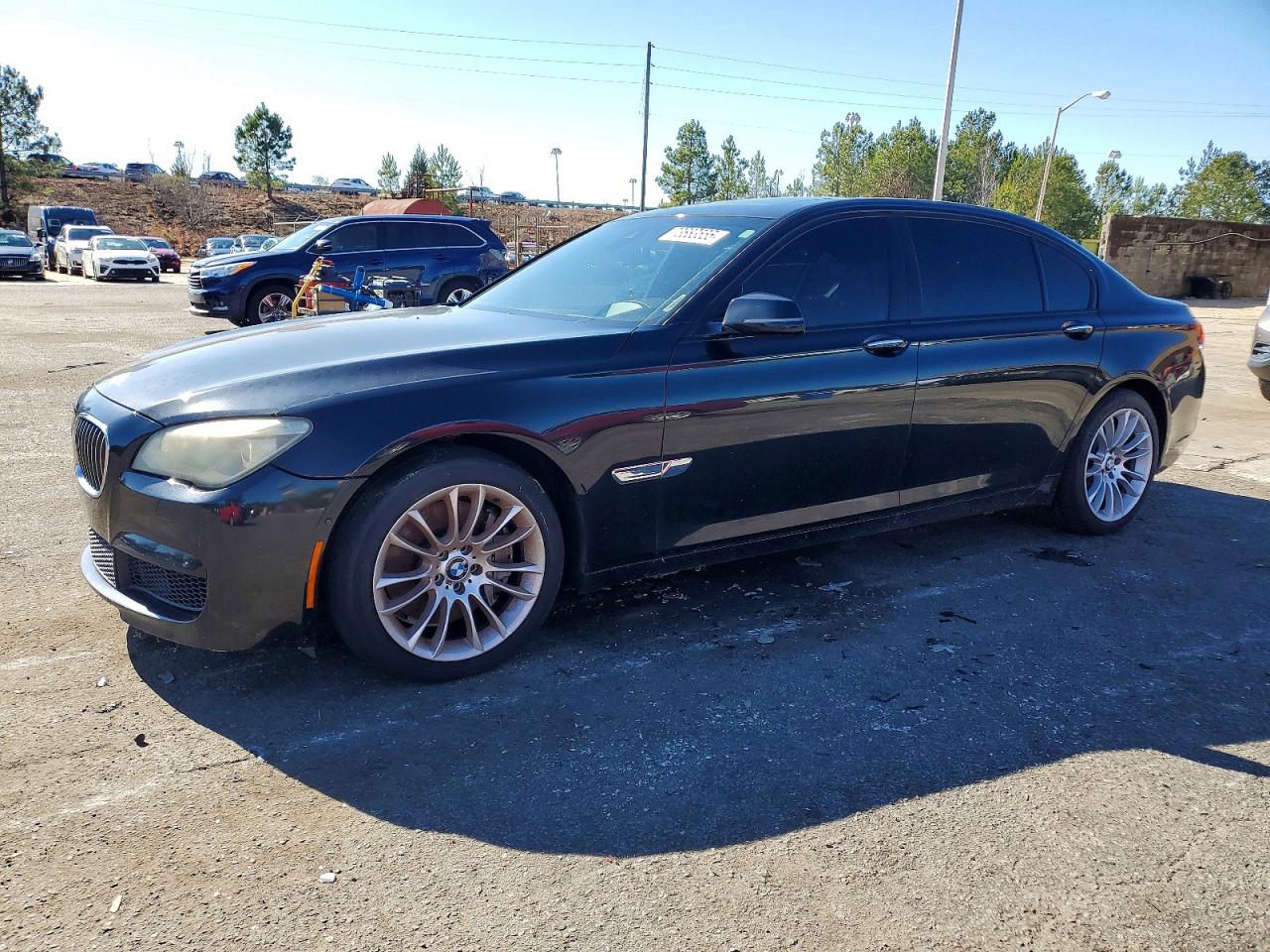 BMW 750 2013