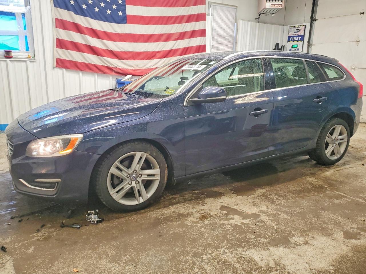 VOLVO V60 PREMIE 2015