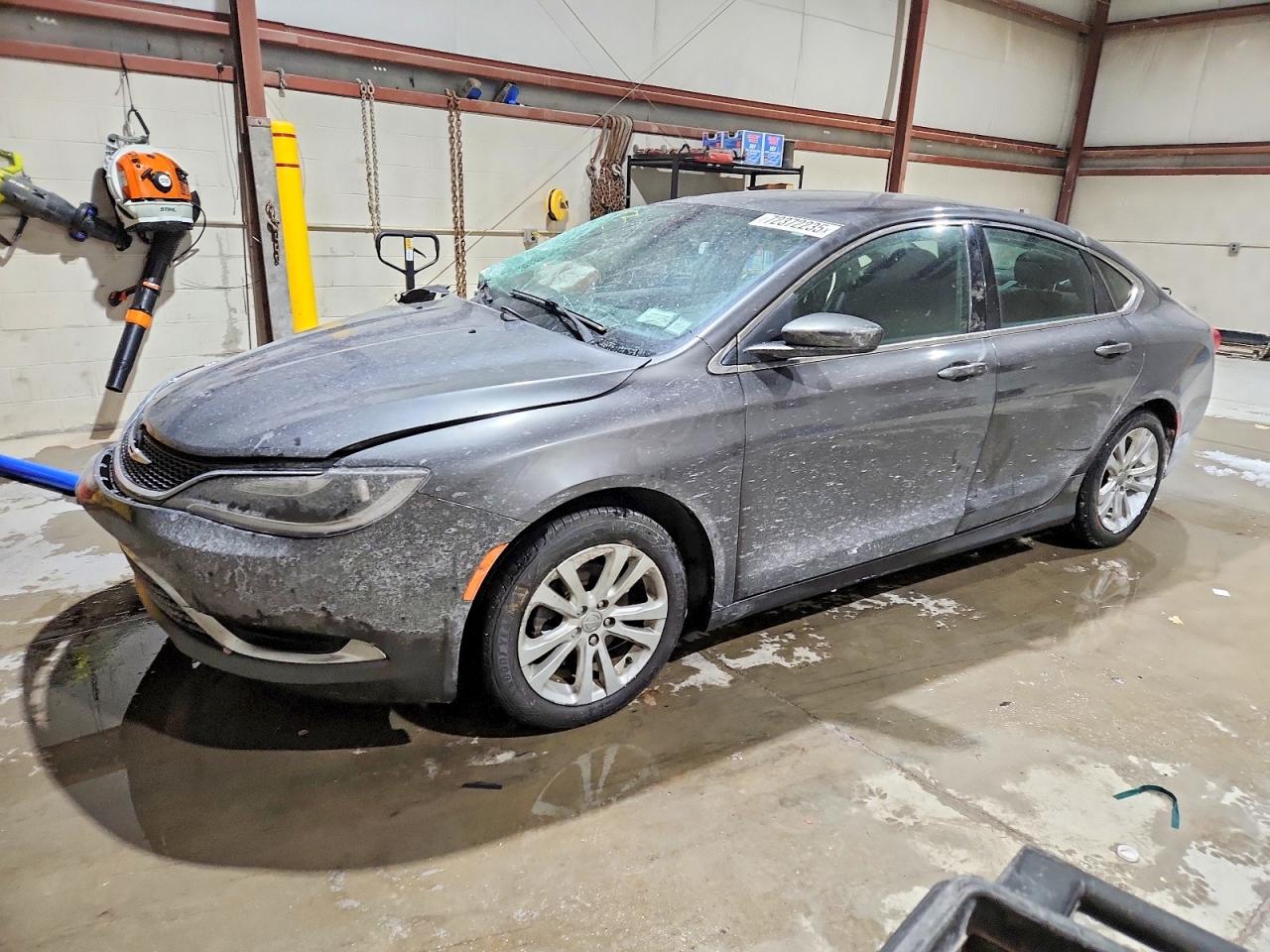 CHRYSLER 200 2015