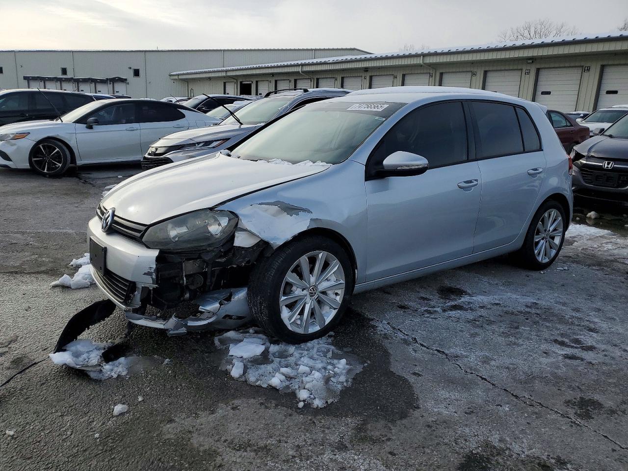 VOLKSWAGEN GOLF 2013