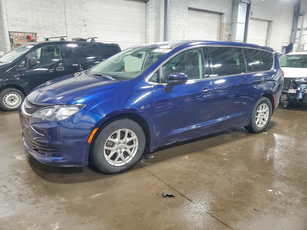 CHRYSLER PACIFICA 2017