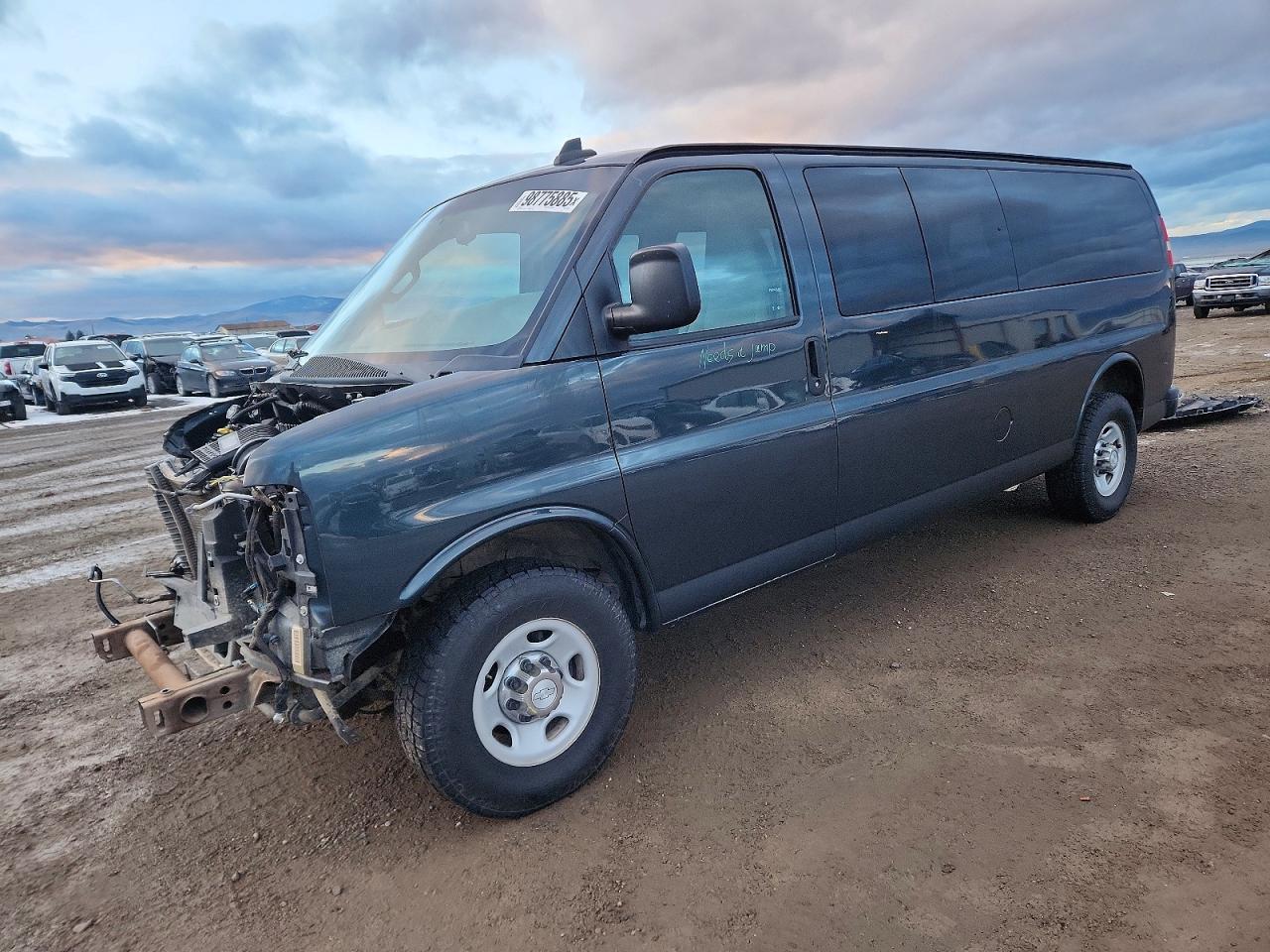 CHEVROLET EXPRESS G3500 2017