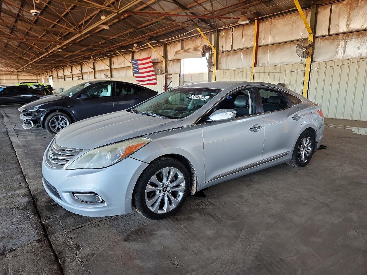 HYUNDAI AZERA 2013