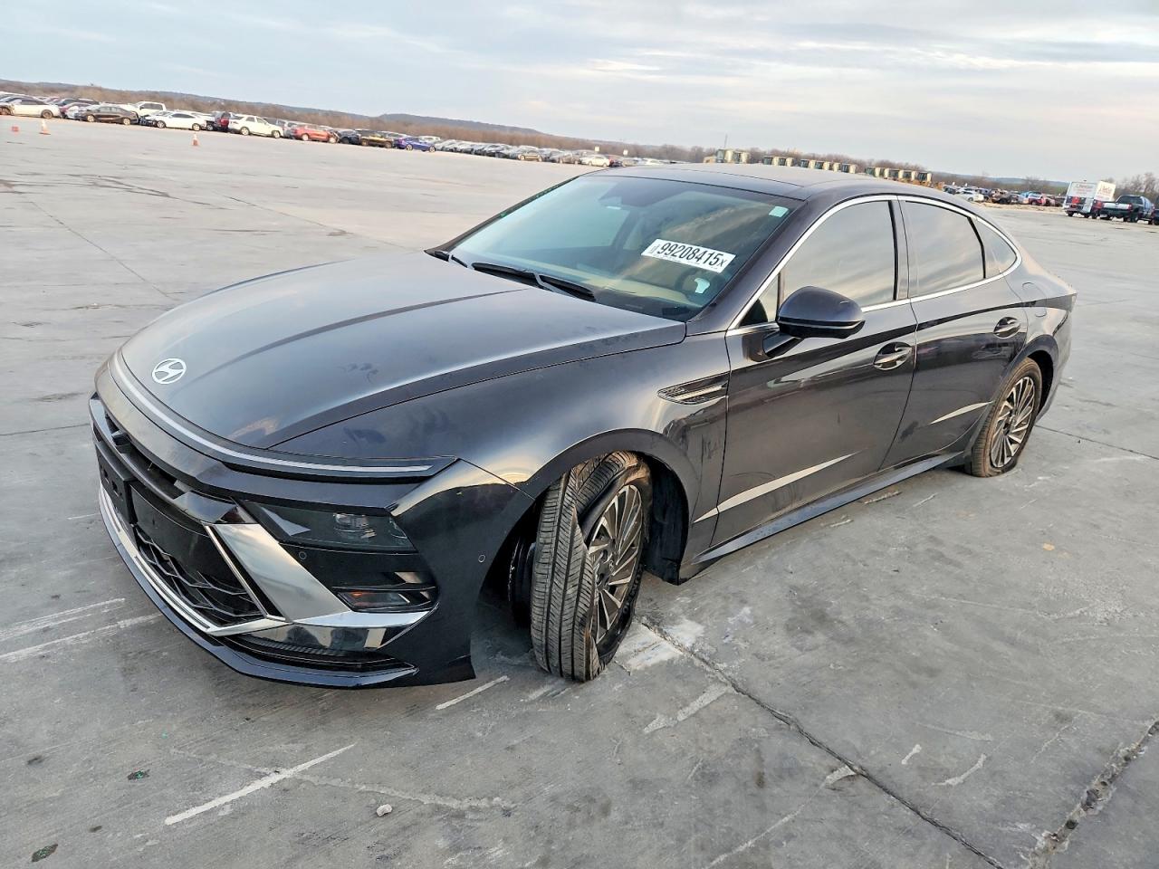 HYUNDAI SONATA HYBRID 2025