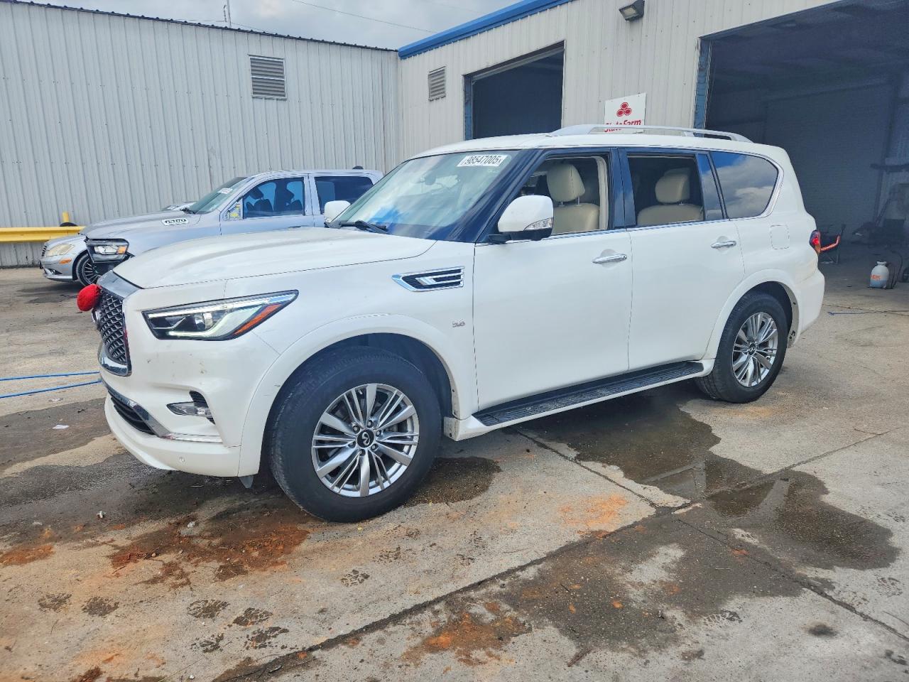 INFINITI QX80 BASE 2018