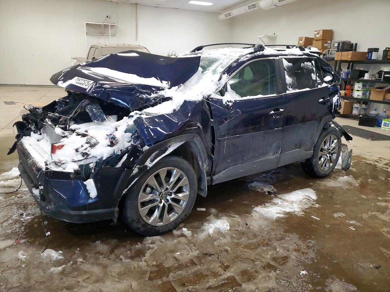 TOYOTA RAV4 2025