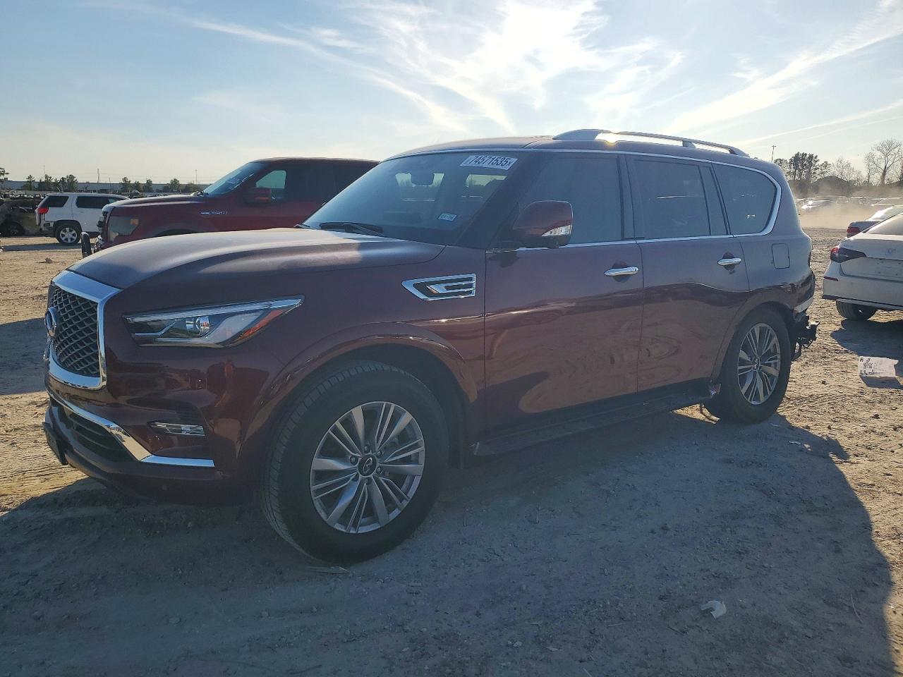 INFINITI QX80 2022