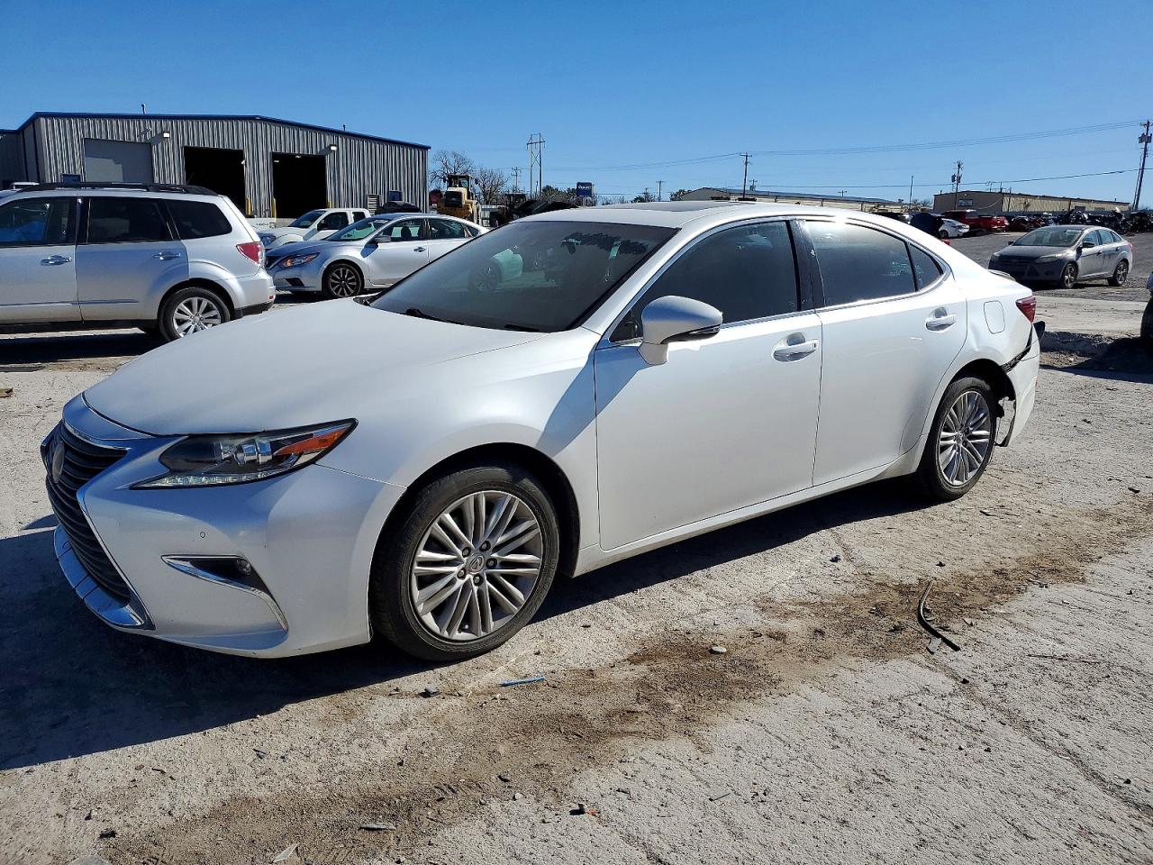 LEXUS ES 2016