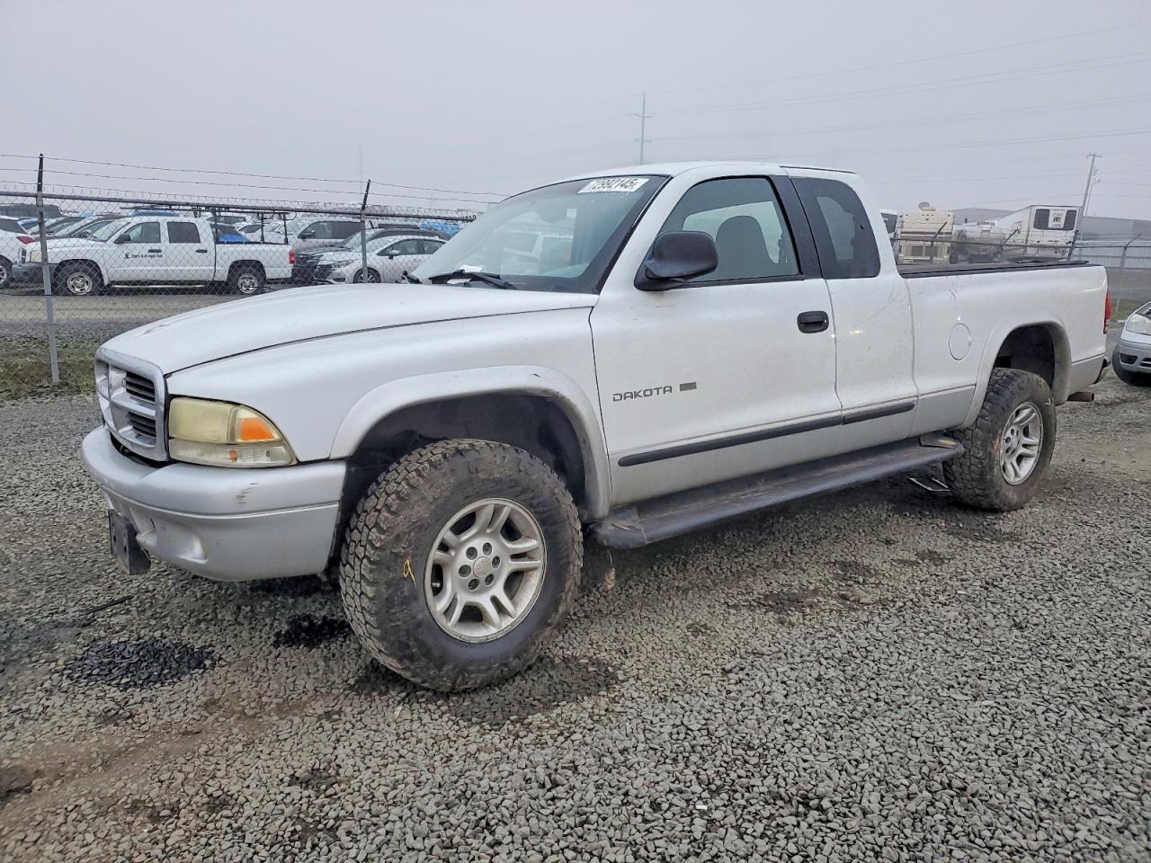 DODGE DAKOTA 2002