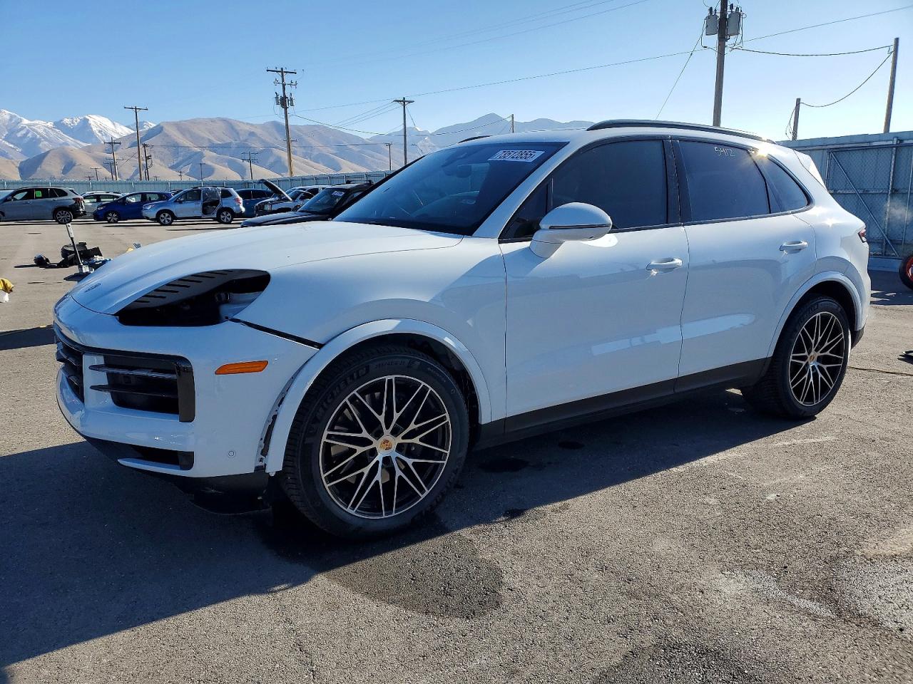 PORSCHE CAYENNE 2025