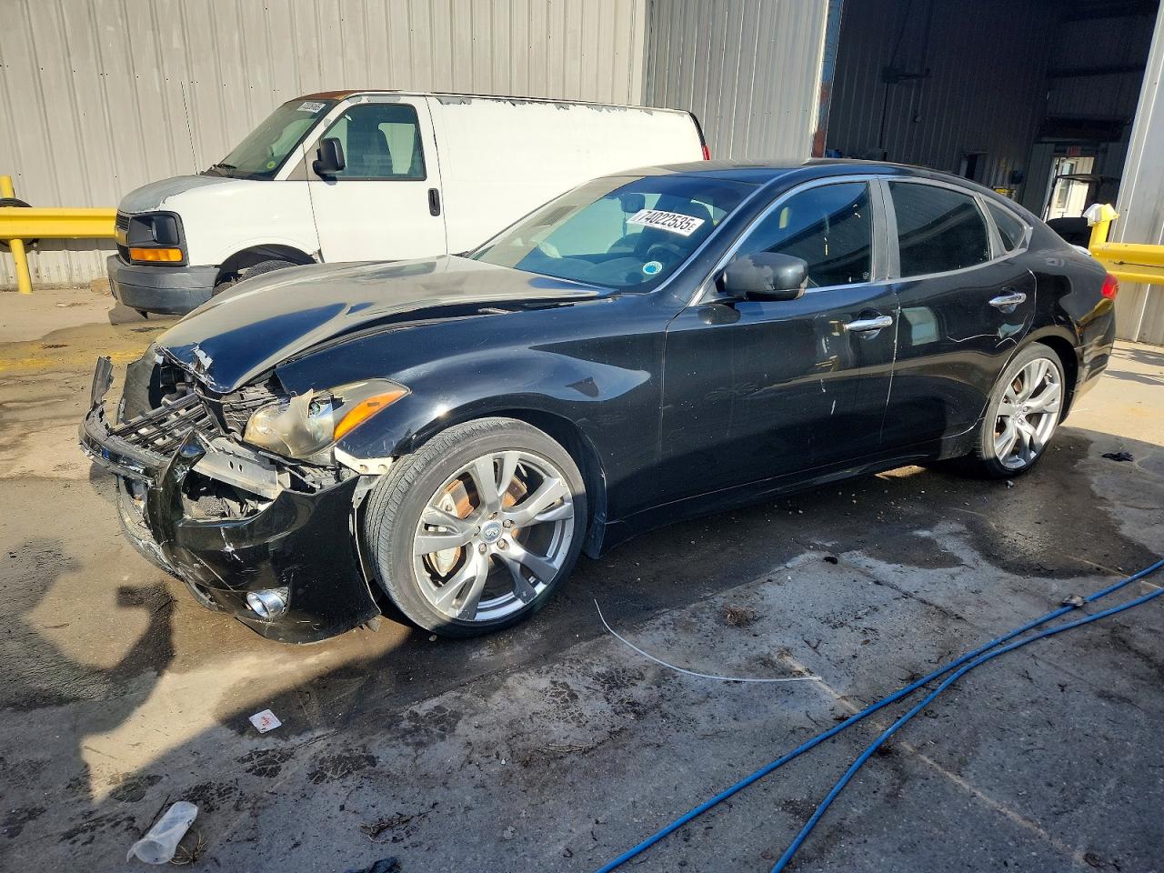 INFINITI M37 2013