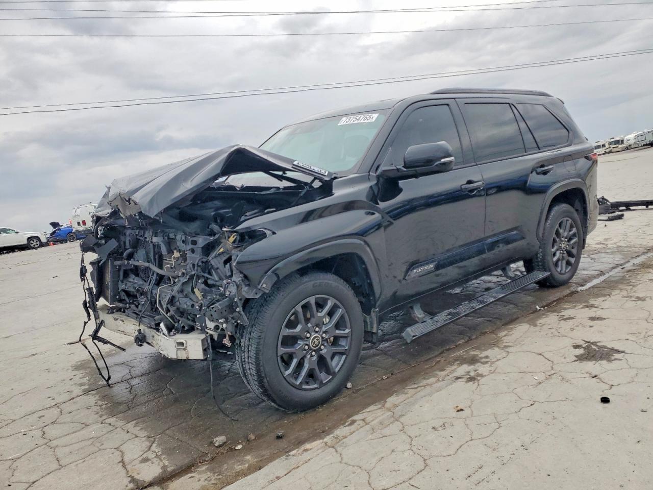 TOYOTA SEQUOIA 2023