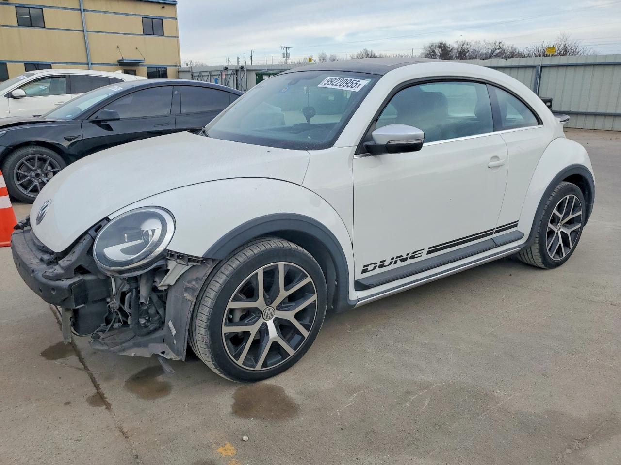 VOLKSWAGEN BEETLE DUN 2016